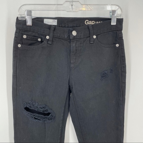 GAP‎ 1969 Distressed Destroyed Black Girlfriend jeans 25R - Picture 3 of 8
